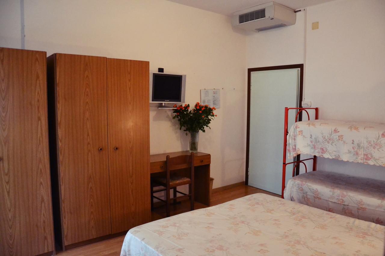 Hotel Rex Lido di Jesolo Esterno foto