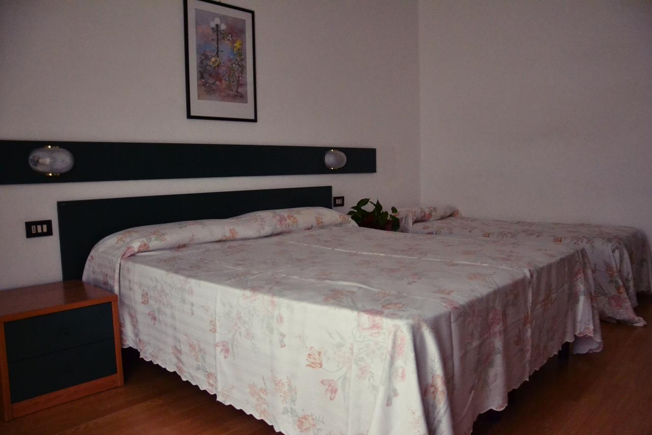Hotel Rex Lido di Jesolo Esterno foto