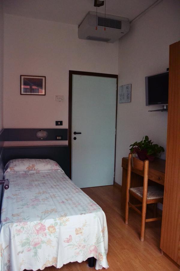 Hotel Rex Lido di Jesolo Esterno foto